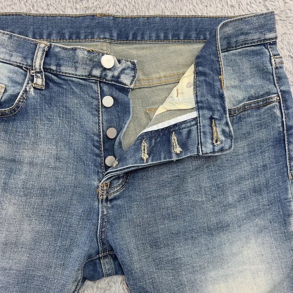 MNML Men's 34 Distressed Denim Shorts Fits Like 35 Light Wash Raw Hem Streetwear